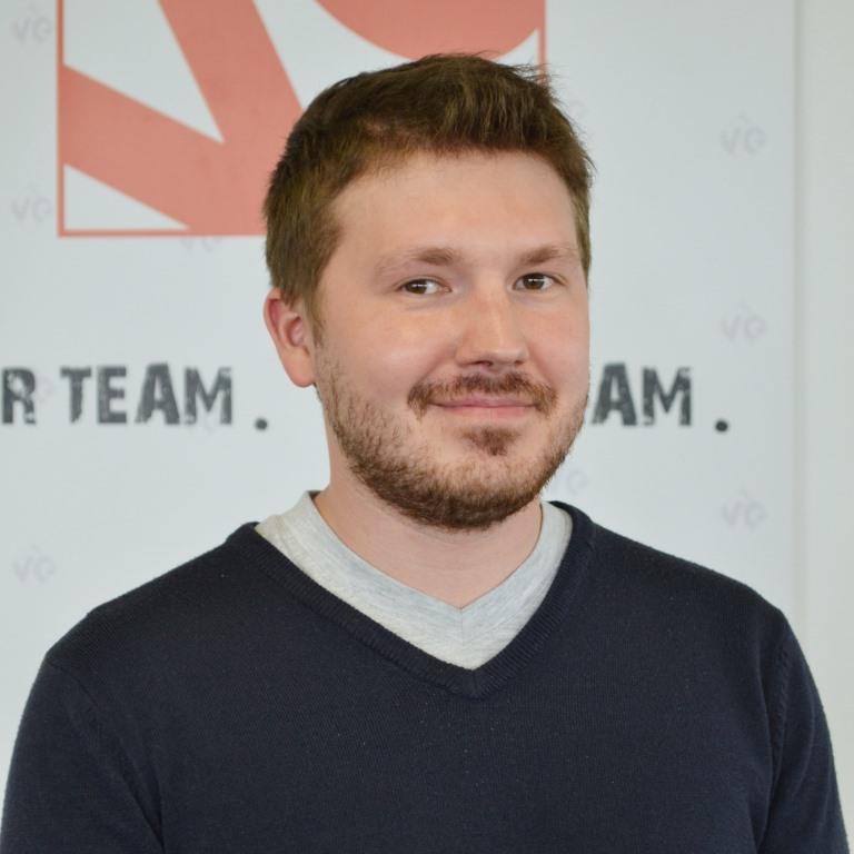 team-image